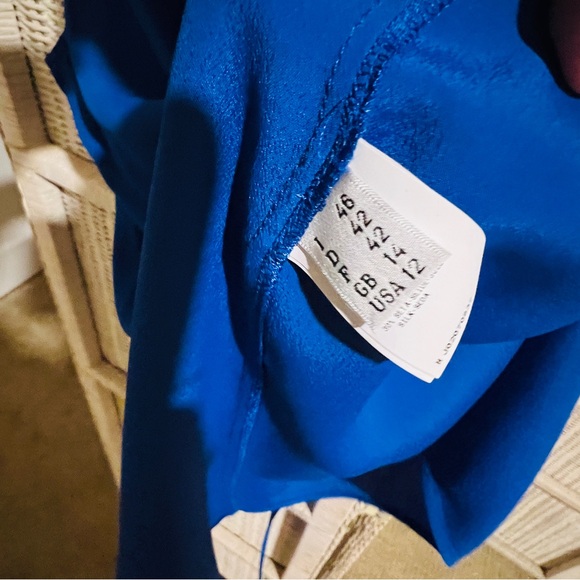 Boutique Moschino Royal Blue Sleeveless Silk Blouse Size 12 - Picture 10 of 12